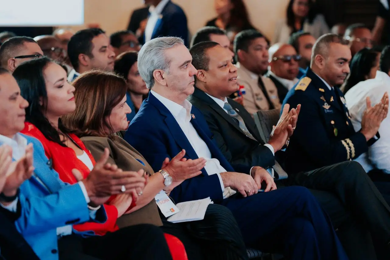 Abinader encabeza apertura de asamblea mundial de protección al consumidor