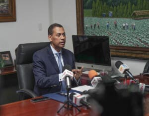 INDOTEL alerta: 62 % del contenido en redes sociales es falso