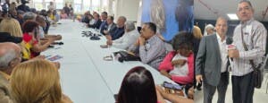 Director de prensa de la Presidencia se reúne con periodistas en Nueva York