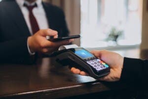 Evolución digital: AZUL alcanza 1,000 millones de pagos procesados