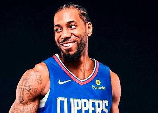 La demanda dice que Wilkes afirmó haber pedido 2,5 millones de dólares por su ayuda y que West aceptó los términos.