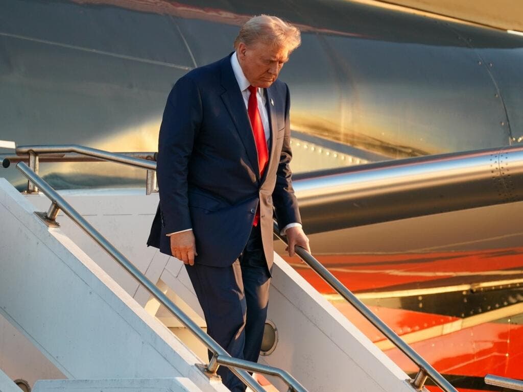 Casa Blanca exige despido de responsable por apagar escalera mecánica a Trump en la ONU    