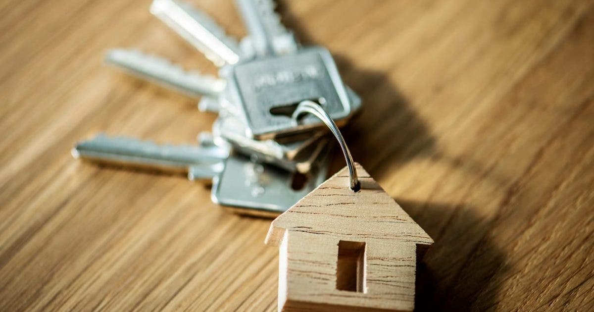 Estafa inmobiliaria afecta a cientos de dominicanos en Nueva York, señala cónsul