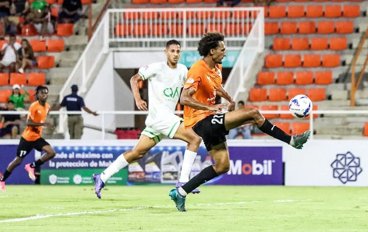 Pantoja, Cibao FC y Salcedo en dura batalla por supremacía del fútbol dominicano
