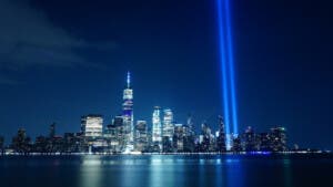 11 de septiembre: el mundo conmemora el 24.º aniversario de los atentados, también con homenajes desde Kosovo