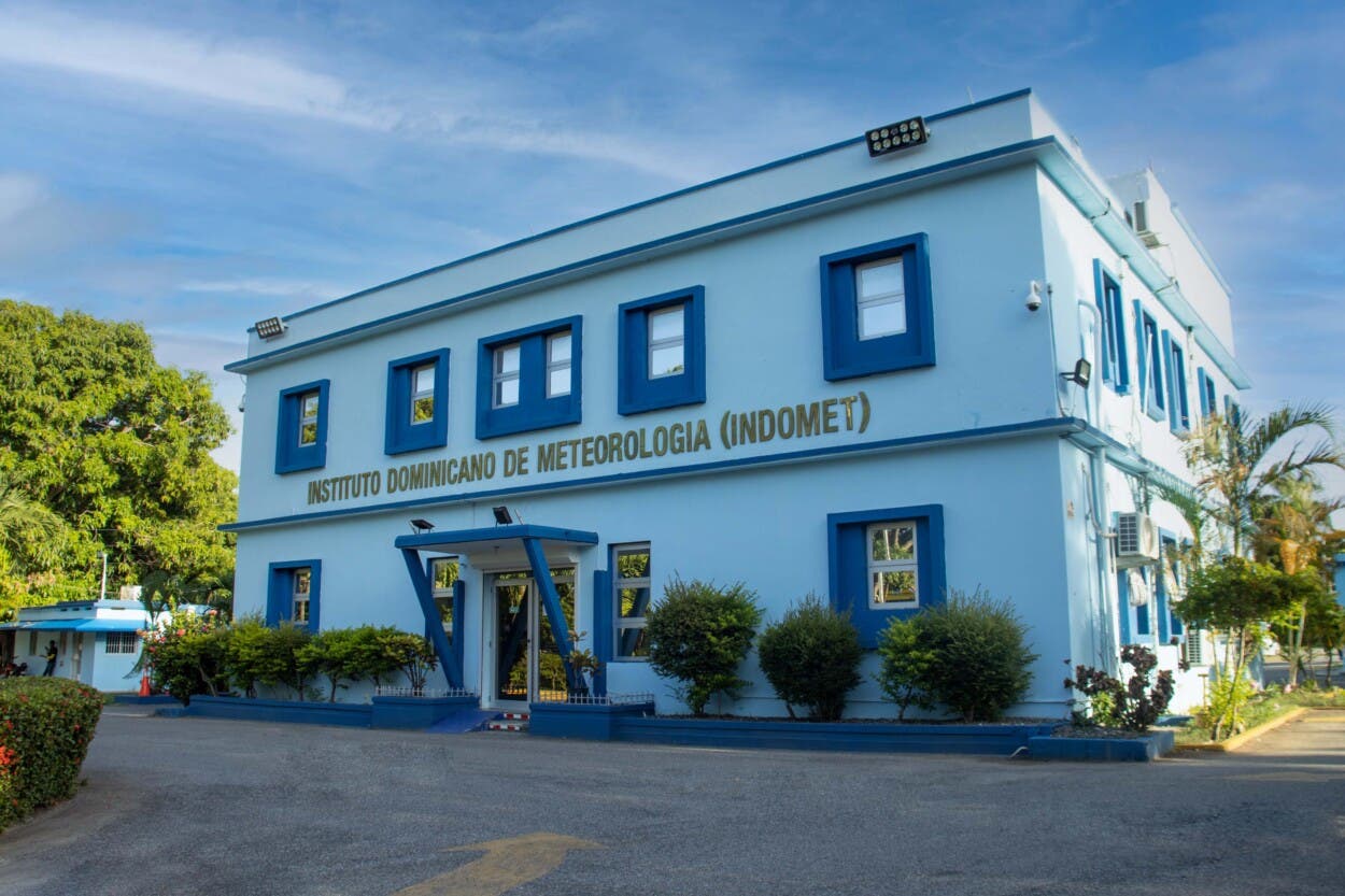Indomet pronostica ambiente caluroso y soleado con aguaceros aislados en la tarde