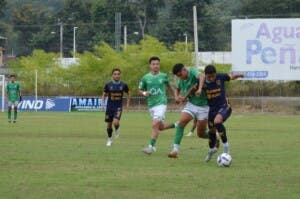 Pantoja, Salcedo FC y OYM disputan la cima del fútbol dominicano