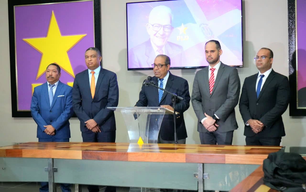 PLD reclama transparencia sobre gasto de 775 millones adelantados por AERODOM