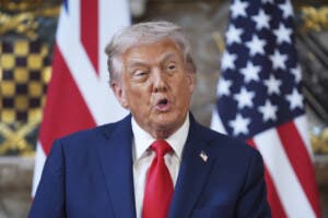 Trump dice estar decepcionado de Putin