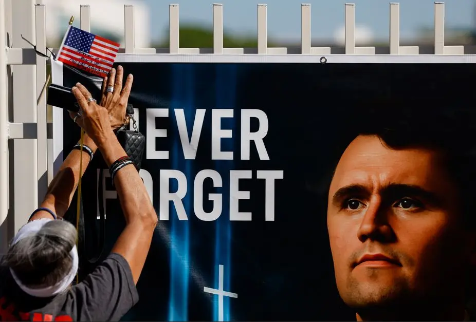 Funeral de Charlie Kirk en Glendale genera tensión y medidas extremas de seguridad