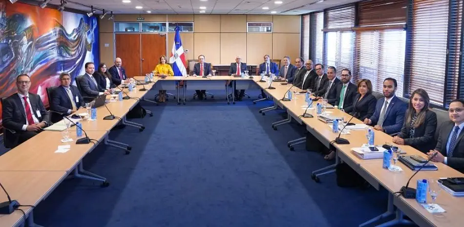 Presencia del FMI en RD despierta sospechas sobre posible reforma fiscal