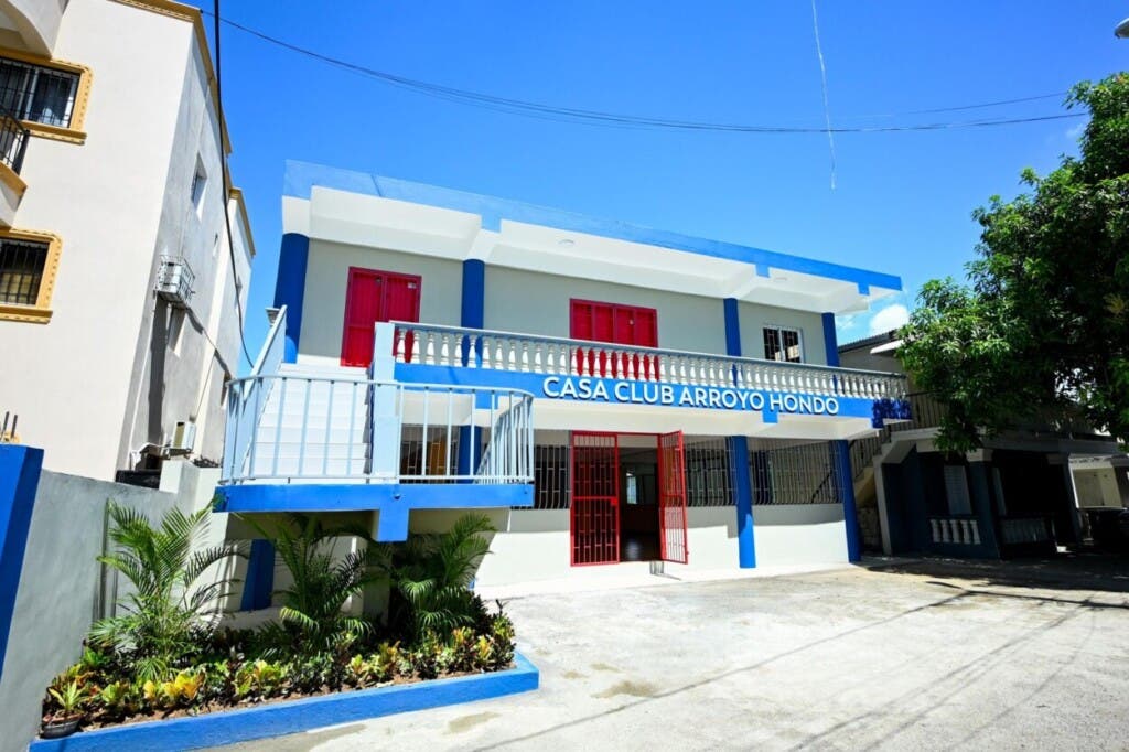 La Alcaldía de Santiago revitaliza la Casa Club de Arroyo Hondo