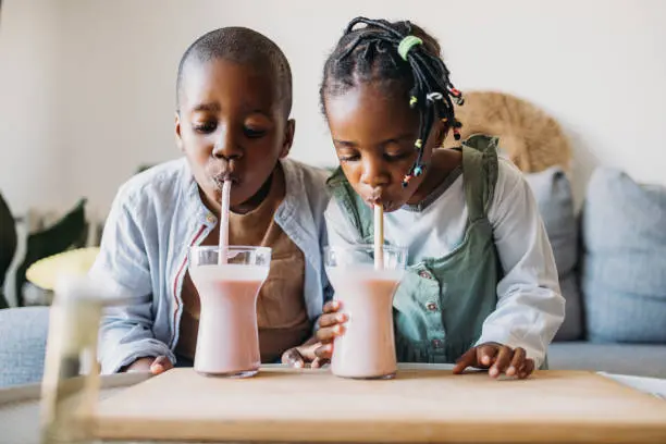 Incrementar el consumo de yogur en escuelas podría luchar contra la obesidad infantil