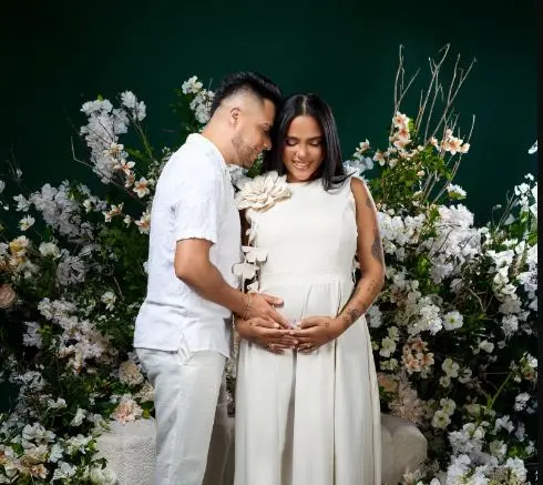 Martha Heredia da a luz y pide oración por la salud de su bebé