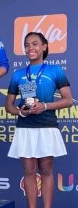 Nadadora amateur de 12 años se destaca en el Oceanman RD