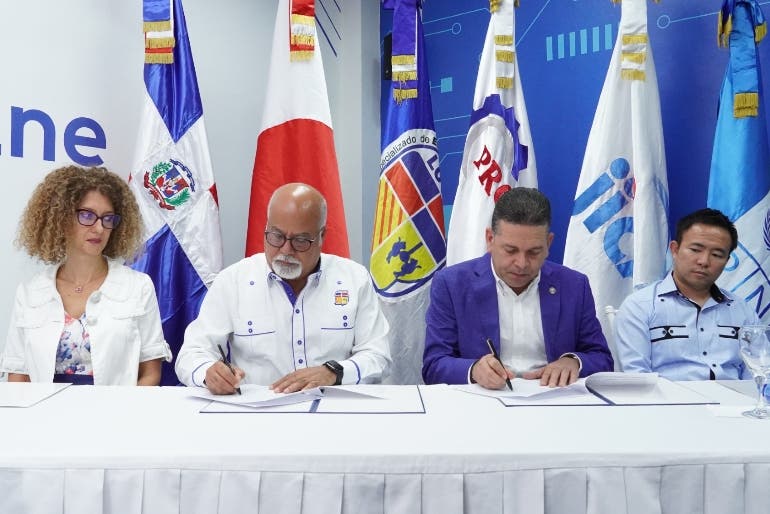 ¡Impulso a la innovación! Proindustria y PNUD entregan maquinaria al Loyola