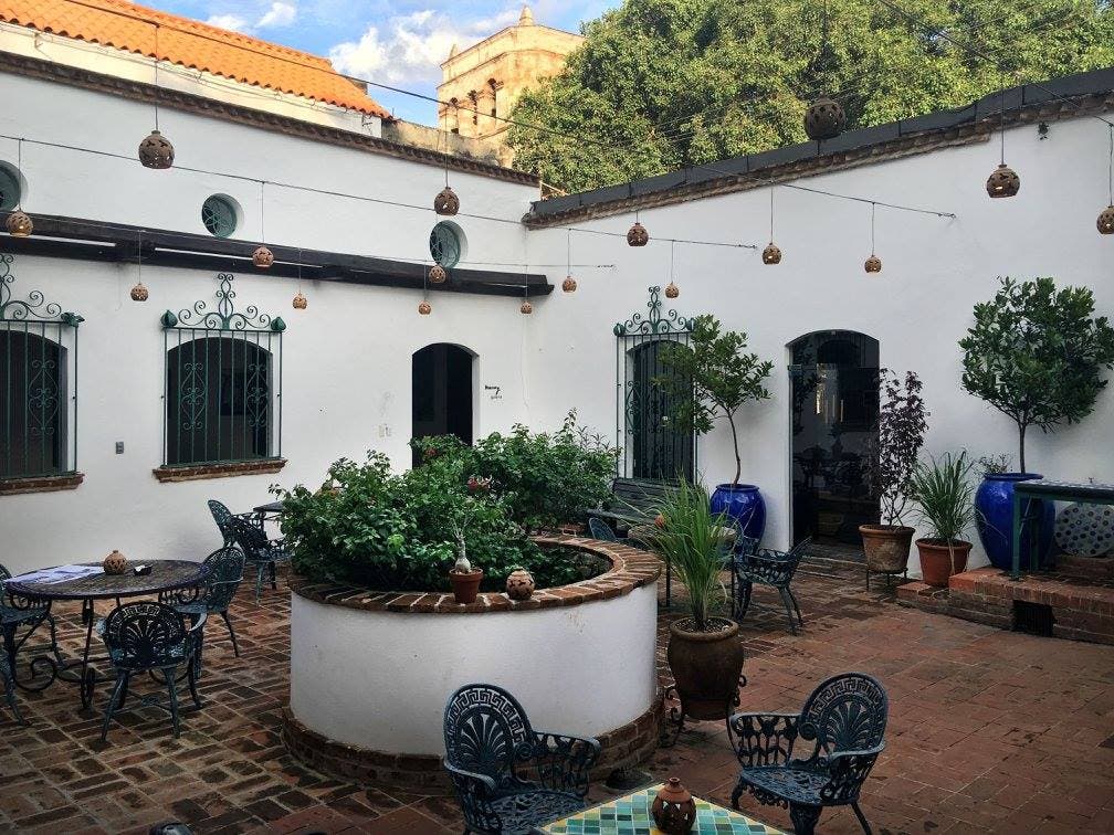 Descubre el encanto literario: Un recorrido por las librerías de la Ciudad Colonial