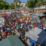 Violencia en Haití provoca desplazamiento récord de 1.4 millones de personas, según la OIM
