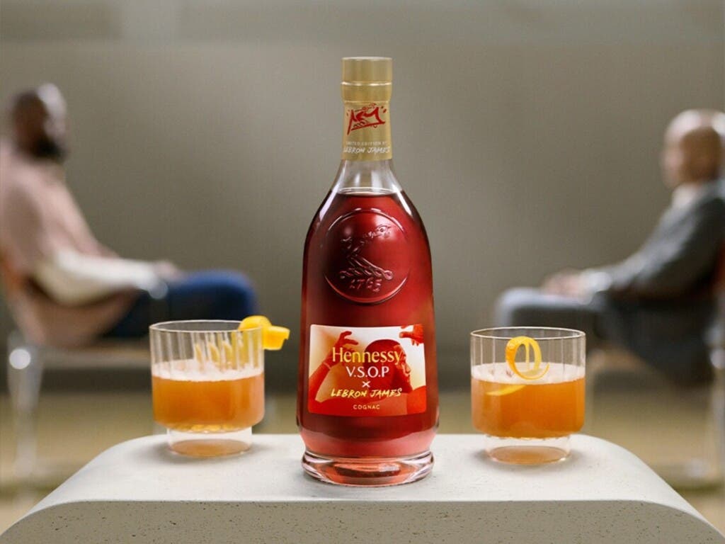 Las críticas a LeBron James por su engañoso anuncio de alcohol