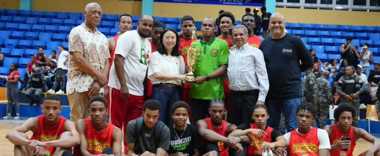 Club Bameso campeón Copa Amistad Domínico-China