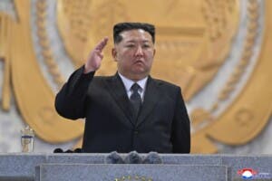 Kim Jong-un desafía a Occidente con nuevo misil intercontinental
