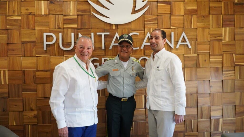 Mejoras viales en Punta Cana: La DIGESETT busca soluciones