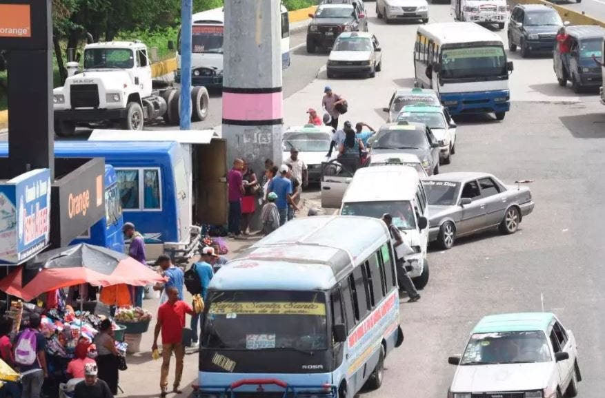 Transportistas anuncian paro parcial desde el lunes: ¡Entérate por qué!