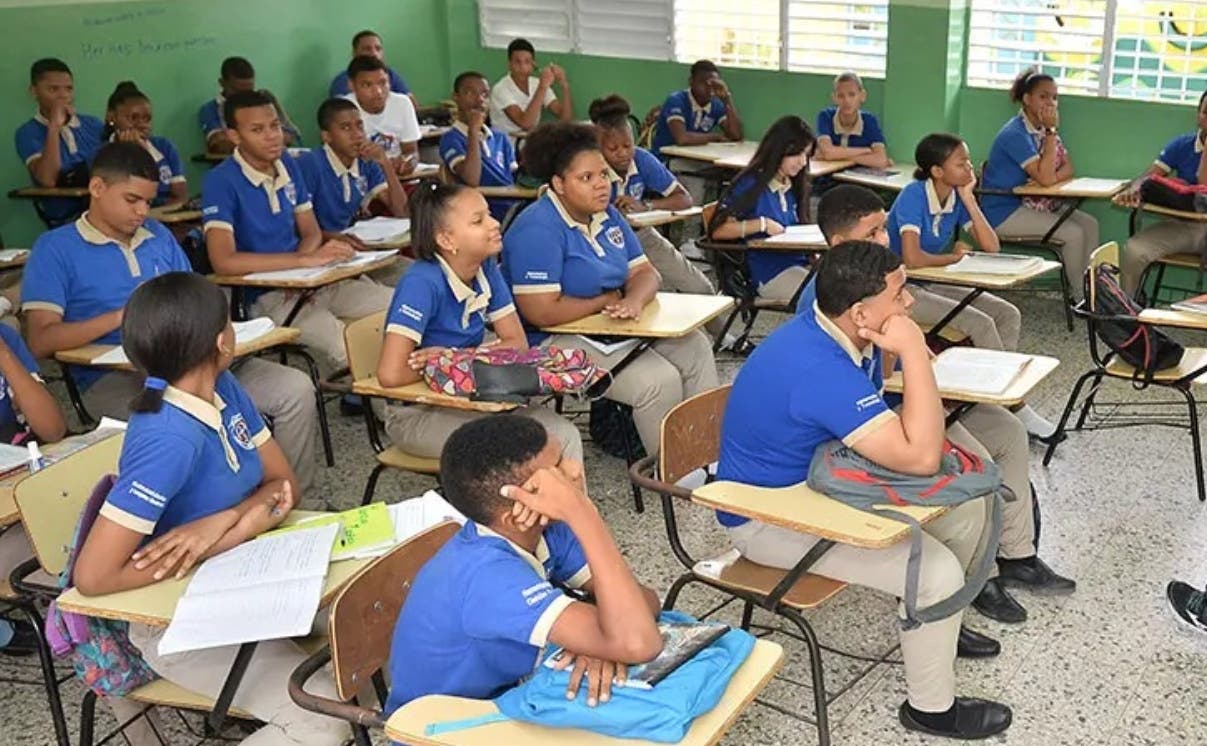ADP levanta el martes paro en escuelas de Tenares tras acuerdo con Educación