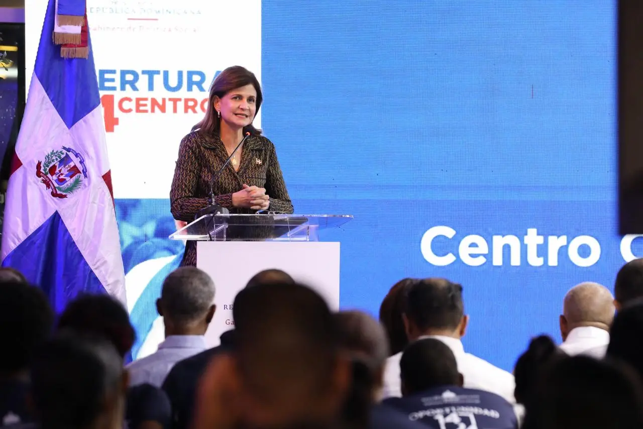 Raquel Peña inaugura cuatro nuevos centros del programa Oportunidad 14-24