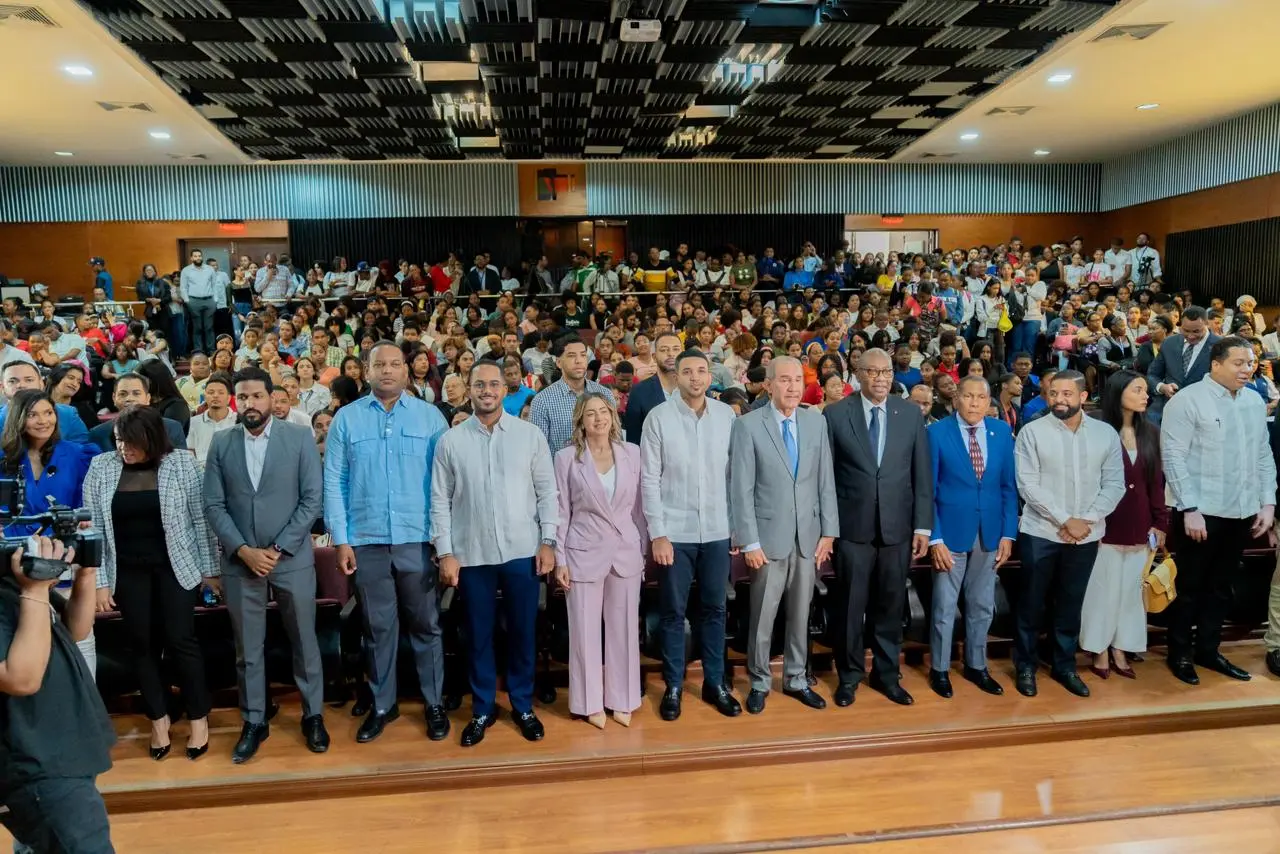 Gobierno presenta la ‘Tarjeta Joven’: una nueva era de inclusión para la juventud dominicana