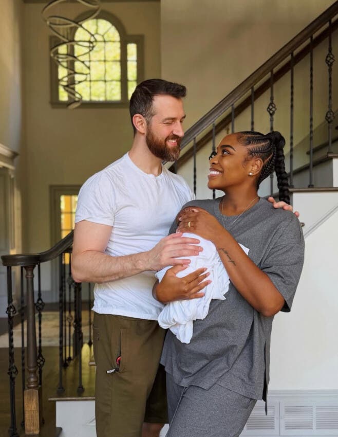 Lauren y Cameron, de Love Is Blind, celebran la llegada de su primer hijo, Ezra
