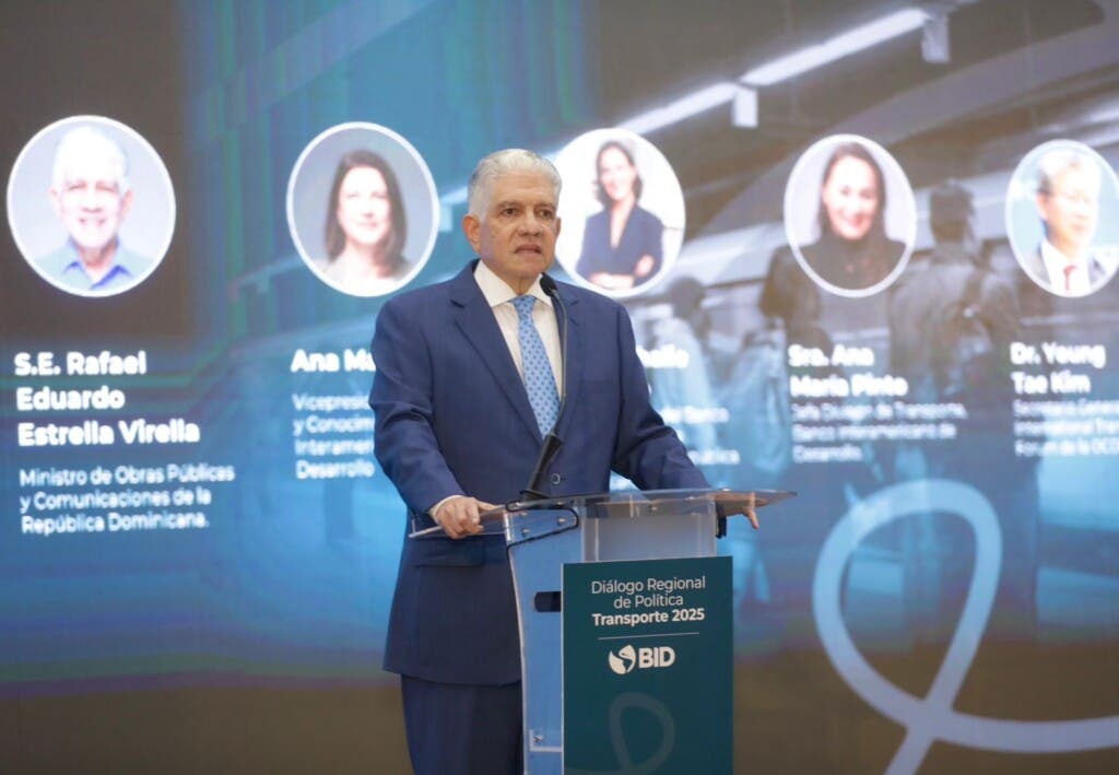 Foro de Transporte 2025 une a BID, ITF y gobierno dominicano por la movilidad del futuro