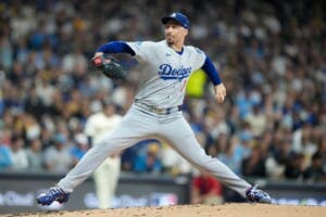 Snell espectacular: Los Dodgers se llevan el primer partido de la NLCS ante los Cerveceros