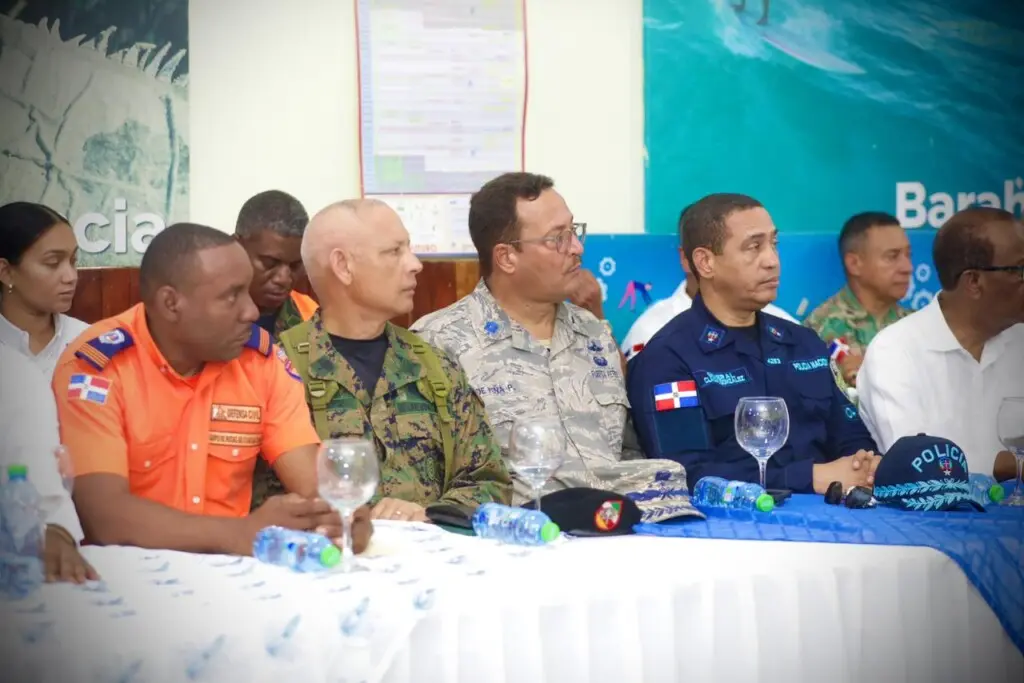 Gobierno inicia recuperación en Ocoa y Barahona tras el huracán