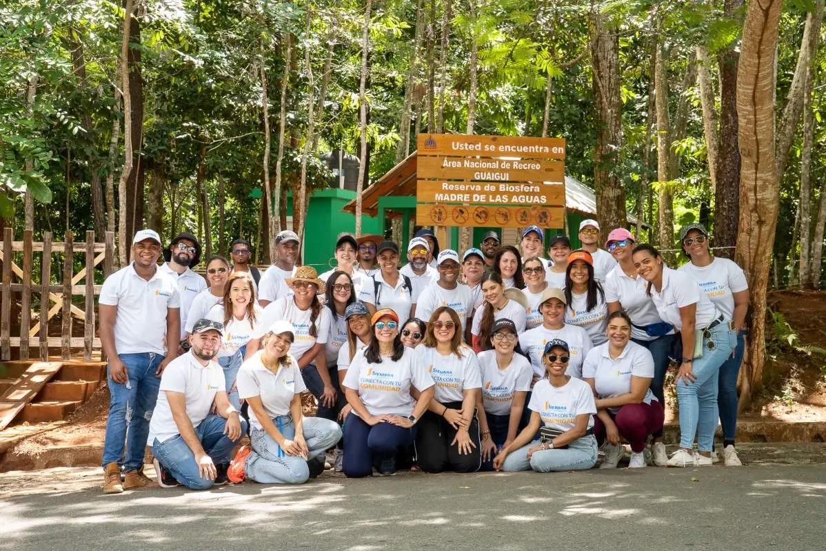 AFP Siembra impulsa jornada de reforestación en Loma Guaigüí, La Vega