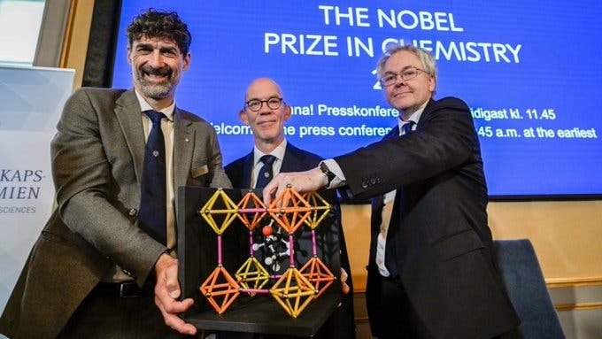 Nobel de Química 2025 para los creadores de materiales que atrapan agua y CO₂
