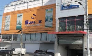 ¿Cierre abusivo? Empresarios chinos se pronunciarán sobre situación de sus locales