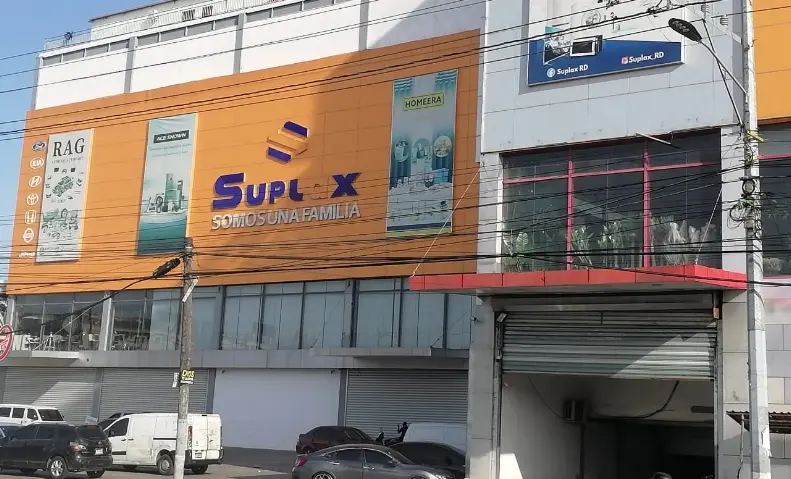 ¿Cierre abusivo? Empresarios chinos se pronunciarán sobre situación de sus locales