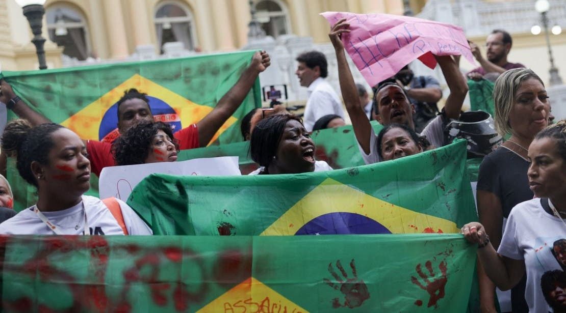 Residentes de las favelas de Río de Janeiro protestan contra la «masacre» policial