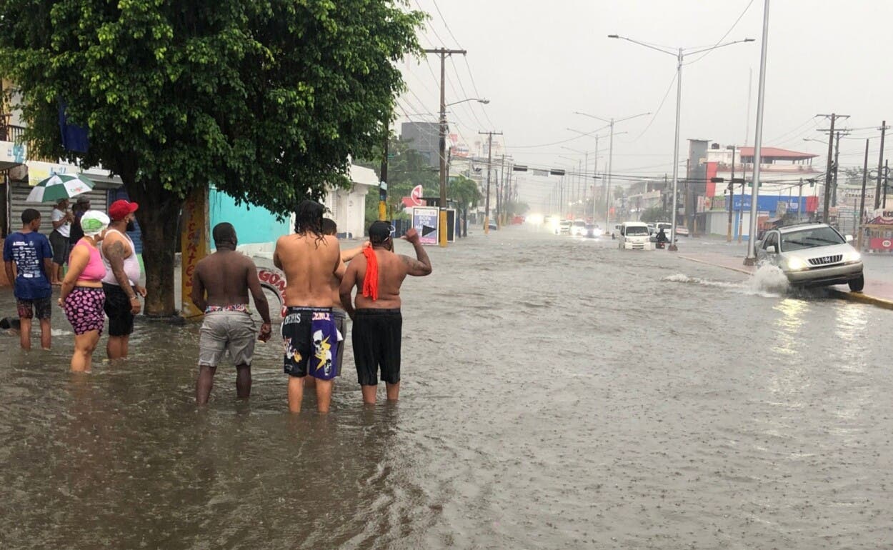 Gran Santo Domingo: Las calles vacías por la tormenta Melissa