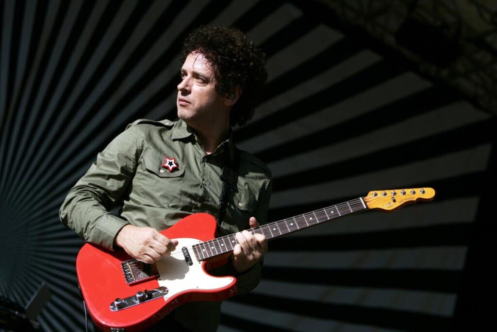 Luego de ocho fechas agotadas en Argentina, con más de 100.000 boletos vendidos, la banda, fundada en 1982, se ha embarcado en su regreso a los escenarios con la gira 'Ecos Soda Stereo' que cumplirá el próximo año y en México estará 14 de abril, Palacio de los Deportes, de Ciudad de México; 18 de abril, en Guadalajara y 21 de abril en Monterrey.