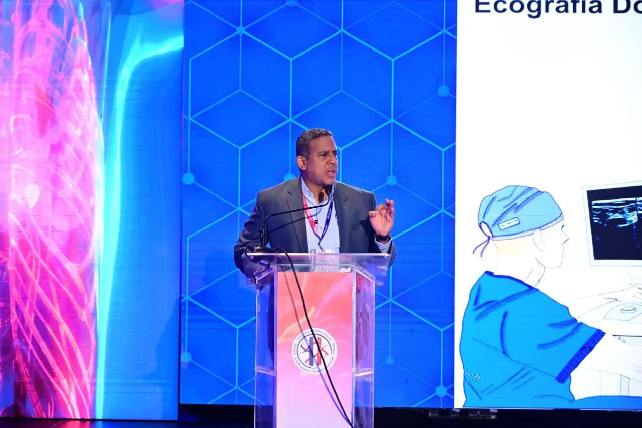 Presentan guía médica de cirugía vascular