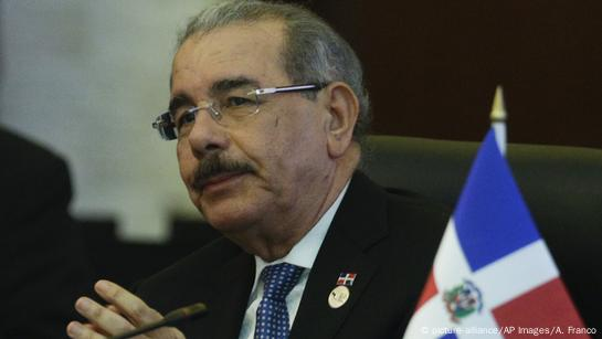 Danilo Medina alerta sobre el endeudamiento y advierte que la economía dominicana está en riesgo