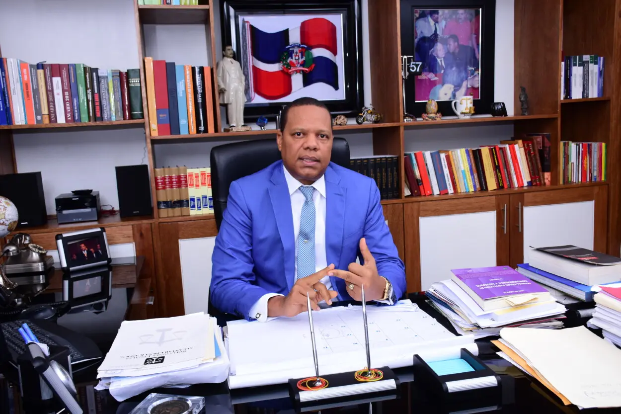 Eddy Alcántara acusa al PLD y la FP de padecer el «síndrome de oposicionista desafiante»