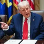 Trump afirma que no necesita autorización del Congreso para bombardear objetivos en Venezuela