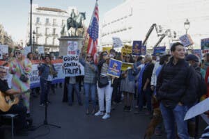 «Tiranía» de Trump desata protestas de estadounidenses en España