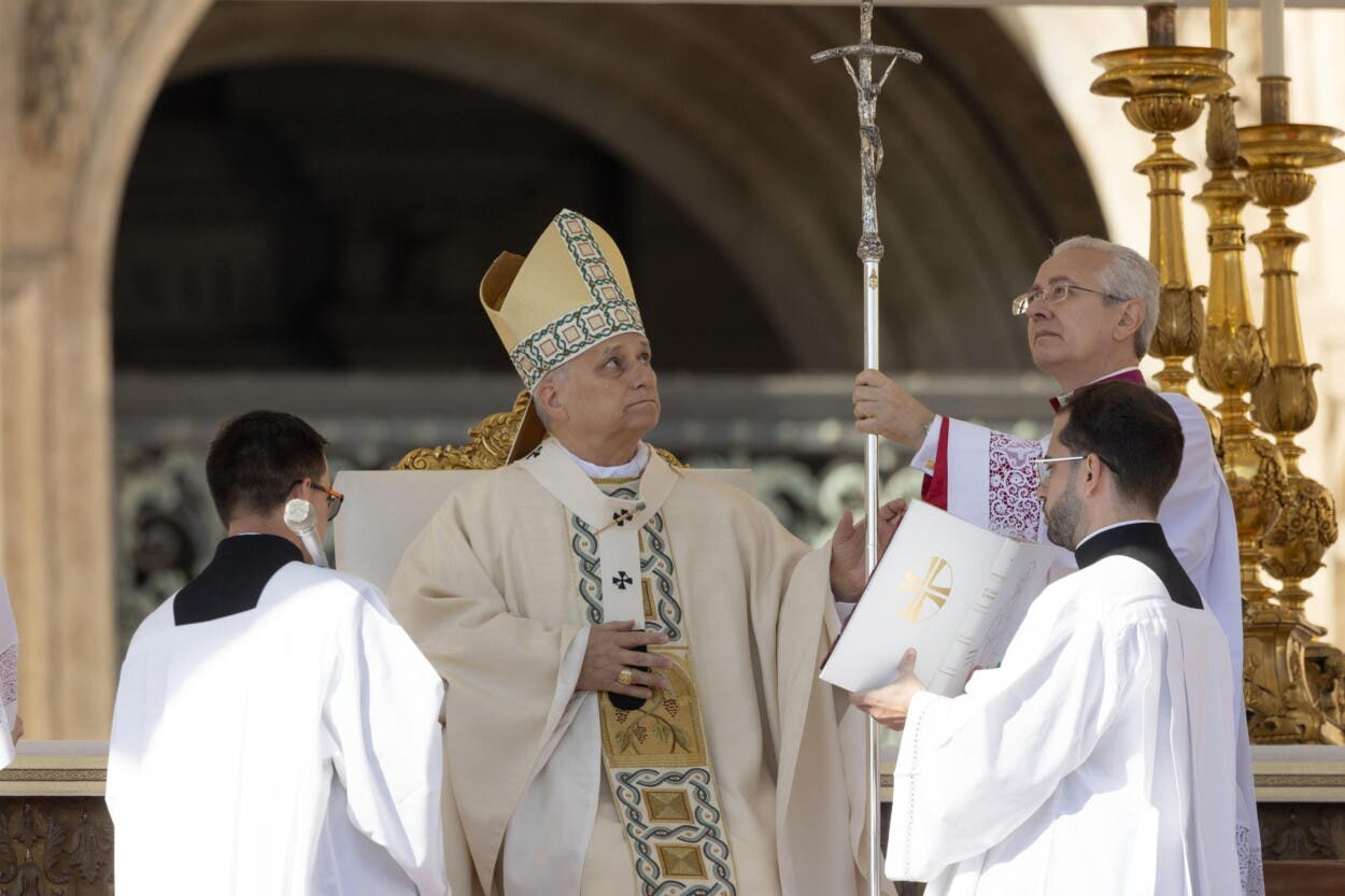 El papa canoniza a José Gregorio Hernández y Carmen Rendiles, primeros santos venezolanos