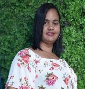 Primera Dama y filántropos apoyan a joven de Pedernales para cirugía de tumor