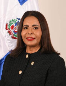 La oposición de Nurca Nieves a la barcaza en Azua