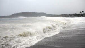 COE advierte sobre precauciones para embarcaciones en la costa Atlántica